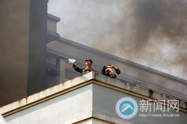 消防演習開啟新生安全教育第一課