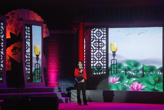 激情與知性的交匯 光影與韻律的圓融----“夢囈——難以言達之岸”:陳陟云詩歌鑒賞夜在廣東石油化工學院