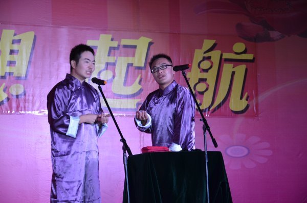 歌舞青春迎新生 放飛夢(mèng)想慶雙節(jié)