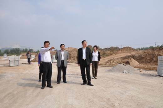 校領導深入在建工地考察指導工作