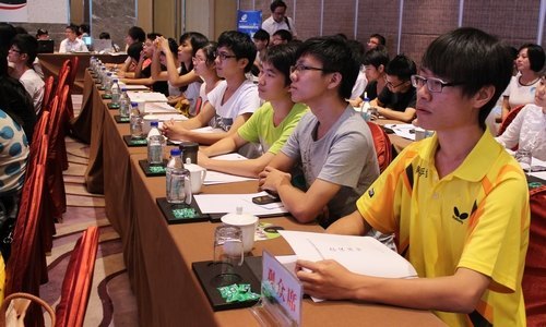 惠州學(xué)院學(xué)生應(yīng)邀參加第三屆中國網(wǎng)絡(luò)問政研討會