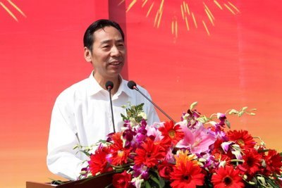 常州工學院北部新城新校區(qū)奠基 省市領導曹衛(wèi)星閻立為奠基石揭彩 姚曉東講話