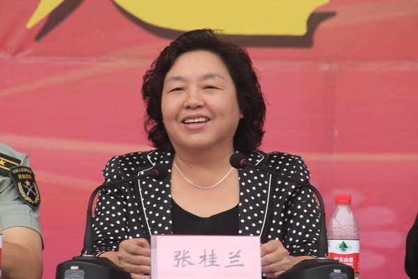 鄭州職業技術學院隆重舉行2012級新生軍訓總結表彰大會暨開學典禮