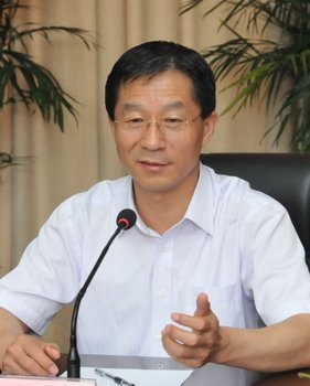 江蘇省副省長曹衛(wèi)星視察常州工學(xué)院