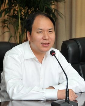 江蘇省副省長曹衛(wèi)星視察常州工學(xué)院