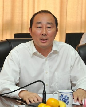 江蘇省副省長曹衛(wèi)星視察常州工學(xué)院