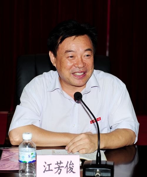 三明學院召開2012級新生代表觀看校園劇《上大學》座談會