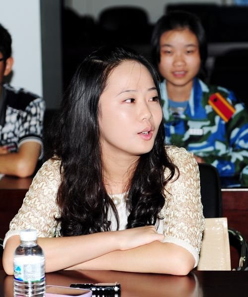 三明學院召開2012級新生代表觀看校園劇《上大學》座談會