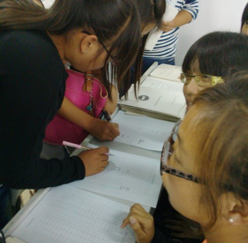 經(jīng)管系召開新生寢室長大會