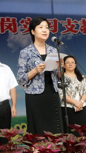 廣西師范學院舉行2012年頂崗實習支教出征儀式