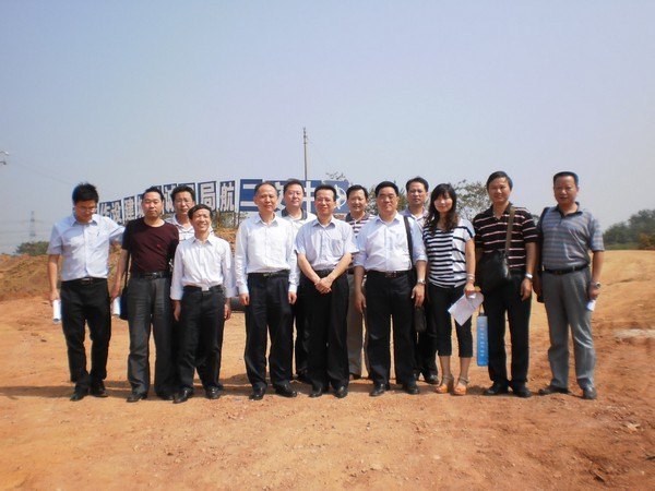 校長李杰一行實地考察湖北省大學科技園