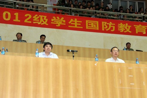 軍事專家舒進軍教授為惠州學院新生作軍事專題報告會