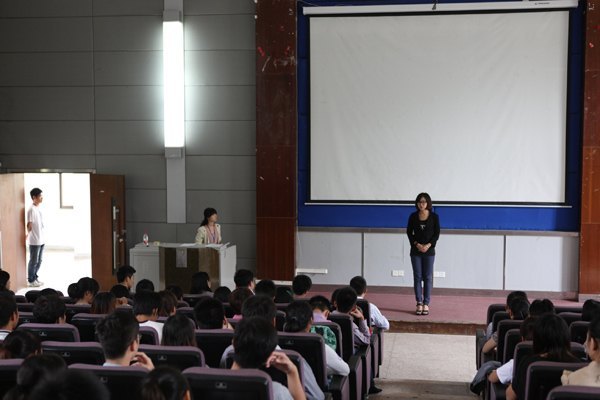 景德鎮陶瓷學院110名學生當選2012年瓷博會志愿者