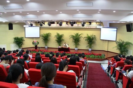 北林講堂聚焦我國科技發展新成就