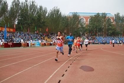 渤海大學2012年體育運動大會隆重舉行
