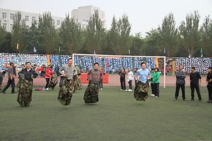 渤海大學2012年體育運動大會隆重舉行