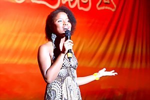 濟(jì)南大學(xué)2012年“慶國慶·迎新生”文藝晚會隆重舉行