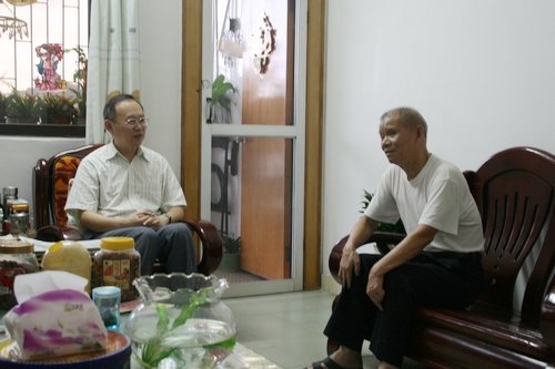 學院領導走訪慰問離退休老同志