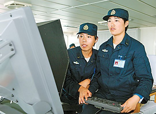 從南藝走出的航母女兵