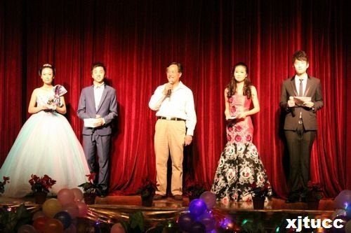 青春踏歌,夢想起航——西安交通大學城市學院2012迎新生晚會圓滿落幕