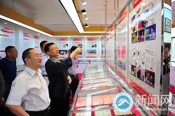 教育部思想政治工作司司長馮剛蒞臨湖南科技大學指導工作