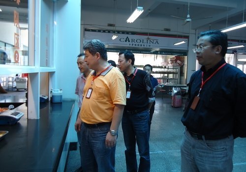 學校召開食品衛生安全大整治百日行動推進會