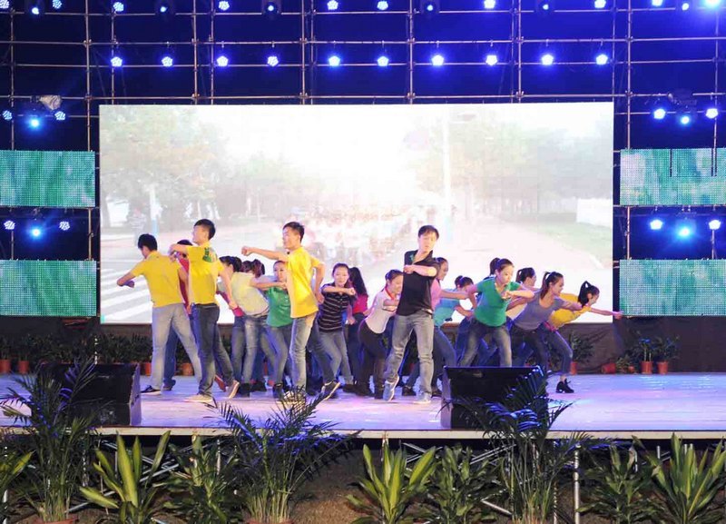 濱州學院舉行慶國慶迎新生文藝晚會