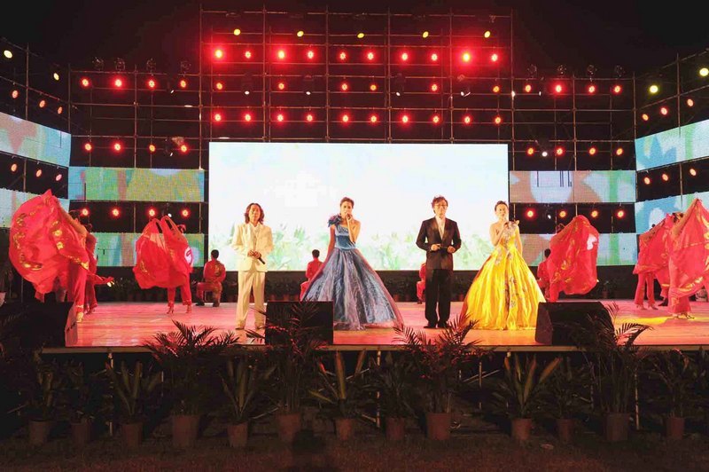 濱州學院舉行慶國慶迎新生文藝晚會