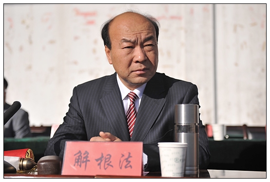 晉中學(xué)院2012級新生軍訓(xùn)匯演暨開學(xué)典禮在北院體育場隆重舉行