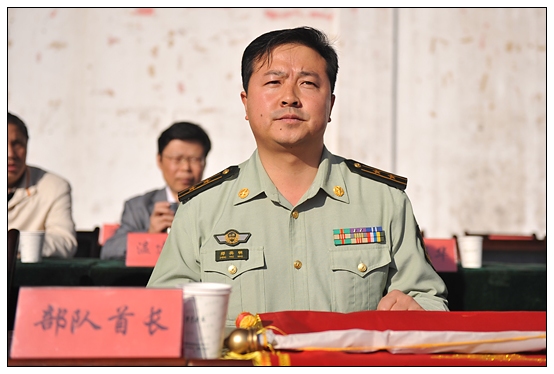 晉中學(xué)院2012級新生軍訓(xùn)匯演暨開學(xué)典禮在北院體育場隆重舉行