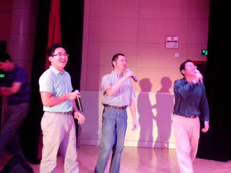 臺州科技職業(yè)學(xué)院工會、團(tuán)委舉行青年教職工聯(lián)歡會