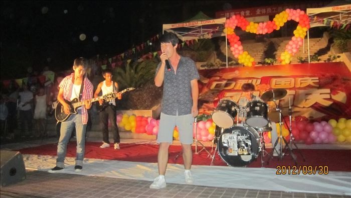 “雙節(jié)系列活動(dòng)”精彩不斷