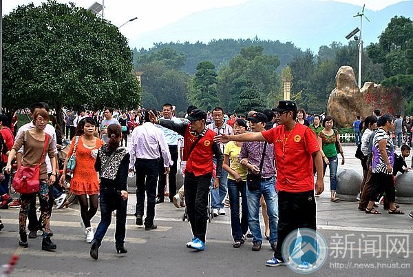 “映山紅”開滿韶山