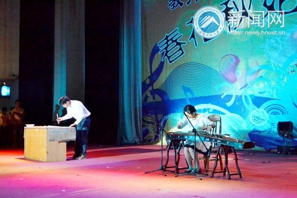 教育學院拉開2012屆迎新晚會序幕