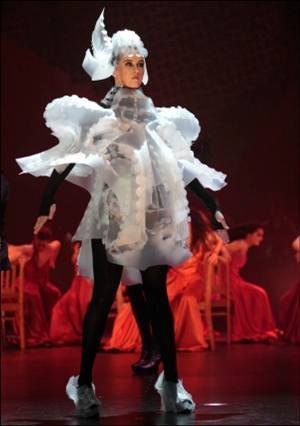 東華大學摘得國際服裝設計大賽六項大獎(圖)