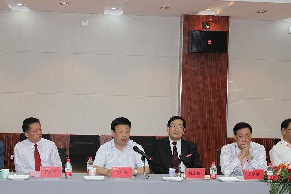 中北大學參加國家國防科技工業局地方共建高校聯席會2012年會