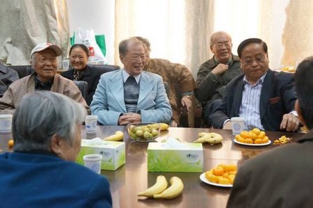 校慶專題:理學(xué)院退休教師座談共賀校慶