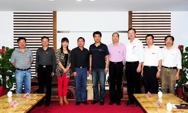 三明學院召開歡送何紹福同志座談會