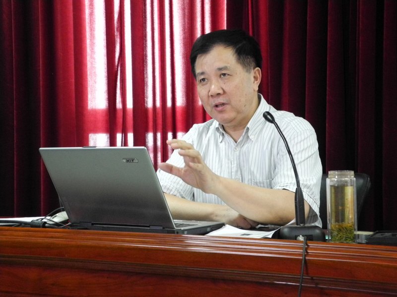 武漢大學資深教授譚力文到管理學院作學術報告