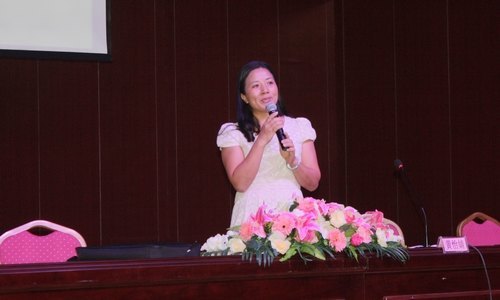 中學名師進大學課堂之三:政法系校友黃怡婧回校作講座   激勵學子合理規劃大學生活