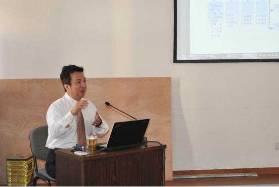 臺灣紡織產業綜合研究所所長白志中博士應邀來校作專題報告