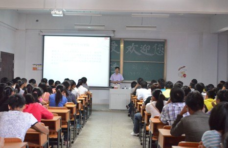 土木工程系2012級各專業介紹會順利召開