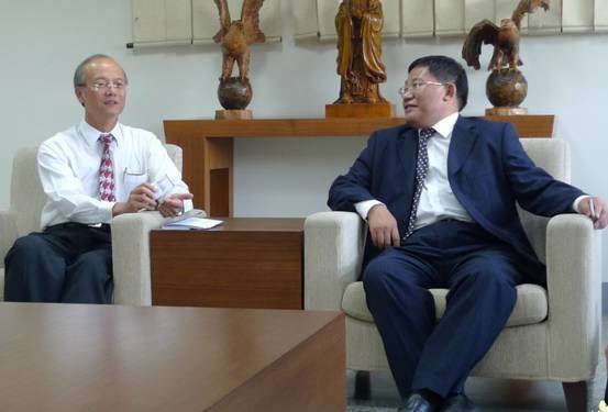 李相然書記一行訪問臺灣四所高校