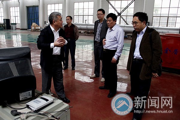 省科技廳專家組對湖南科技大學重點實驗室進行驗收與指導