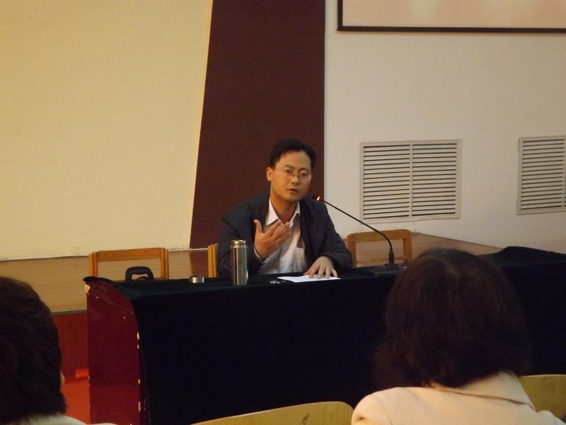 《河南社會科學》編輯部主任韓成軍博士做客許昌學院“法苑講壇”