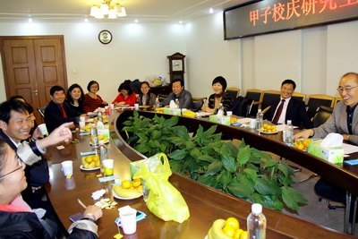 校慶專題:研究生校友座談互敘友情共謀發(fā)展