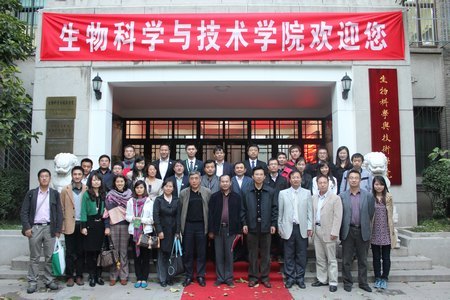 校慶專題:生物學院校友會暢談母校發展