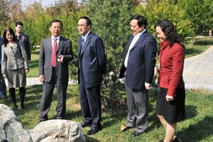 “濟南大學四建獎學金”簽約頒獎儀式舉行