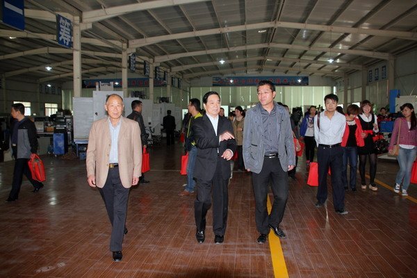 《鄭州教育》通訊員會議在鄭州職業(yè)技術(shù)學(xué)院召開