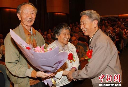 [ЇW]|AWMǜܰ 206̎Dc@ʯ飨D